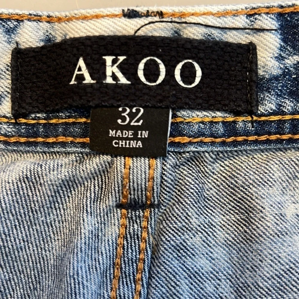 AKOO Acid Wash Denim Jean Shorts 32
